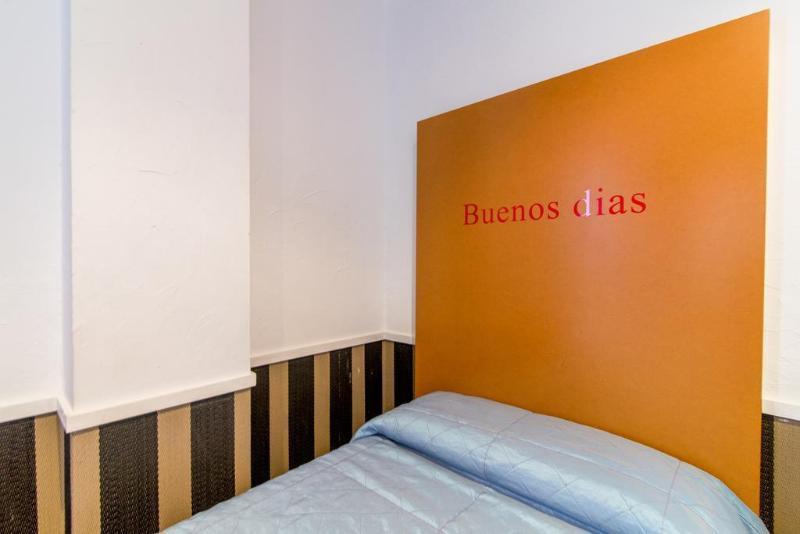 Colors Hotell Barcelona Exteriör bild